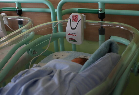 Nadácia Veolia Slovensko darovala 70 monitorov dychu do šiestich nemocníc na Slovensku